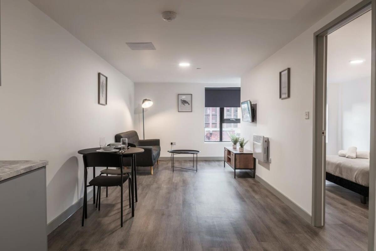 Modern 1 Bed Apartment In Liverpool Centre 外观 照片