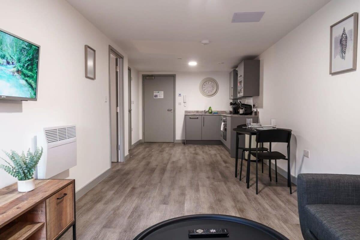 Modern 1 Bed Apartment In Liverpool Centre 外观 照片